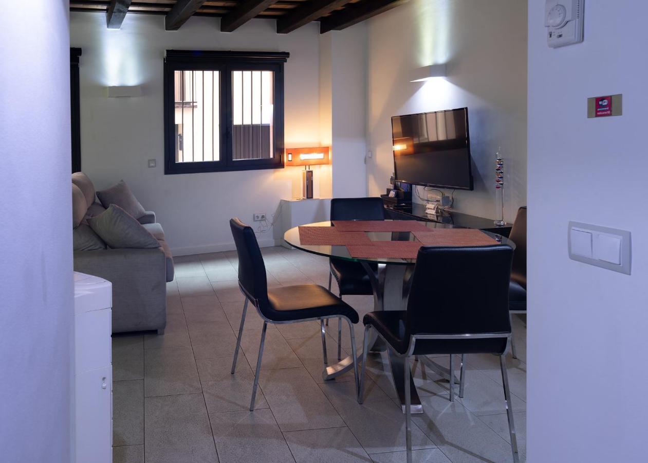 Apartaments Y Habitacions Entre Volcans Olot Ngoại thất bức ảnh