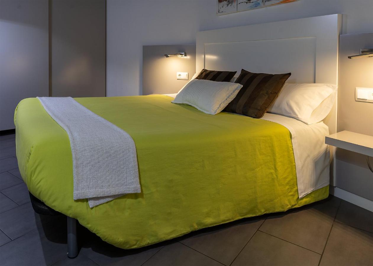 Apartaments Y Habitacions Entre Volcans Olot Ngoại thất bức ảnh